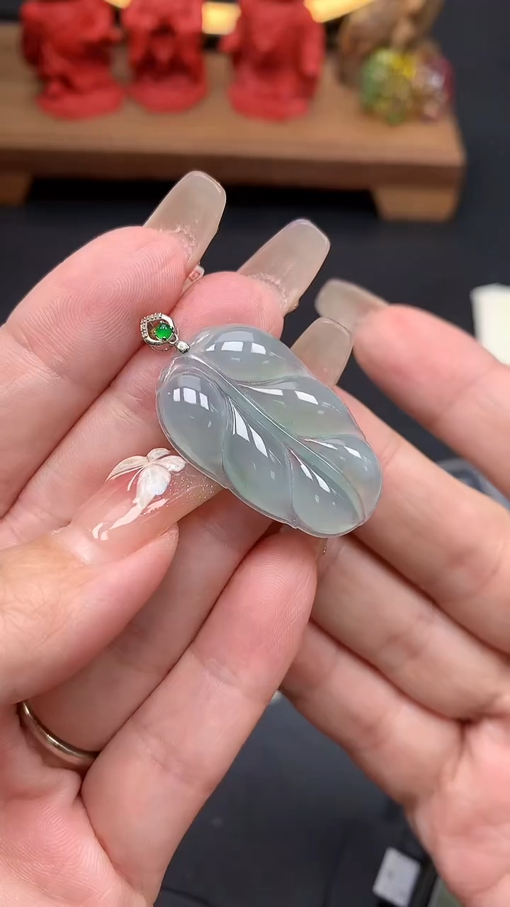 【闪购商品】翡翠吊坠(不含链)18K金镶嵌MS150164