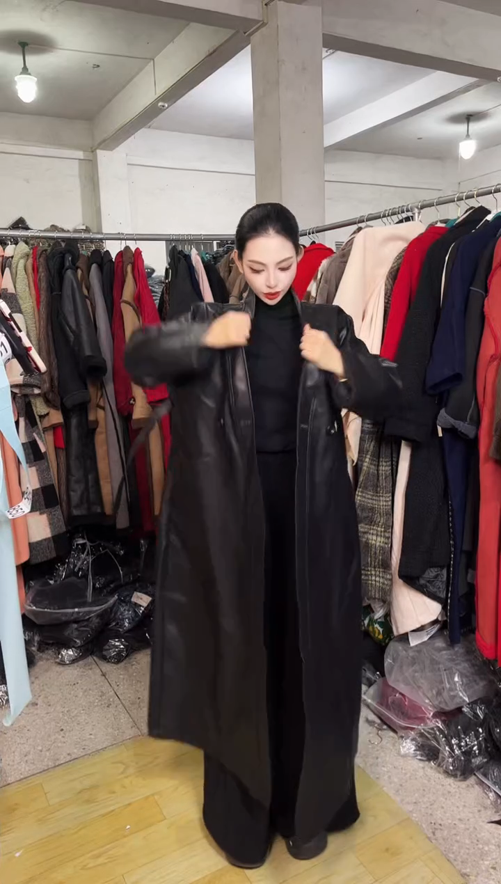 835闪购外套外披马甲打底裤子