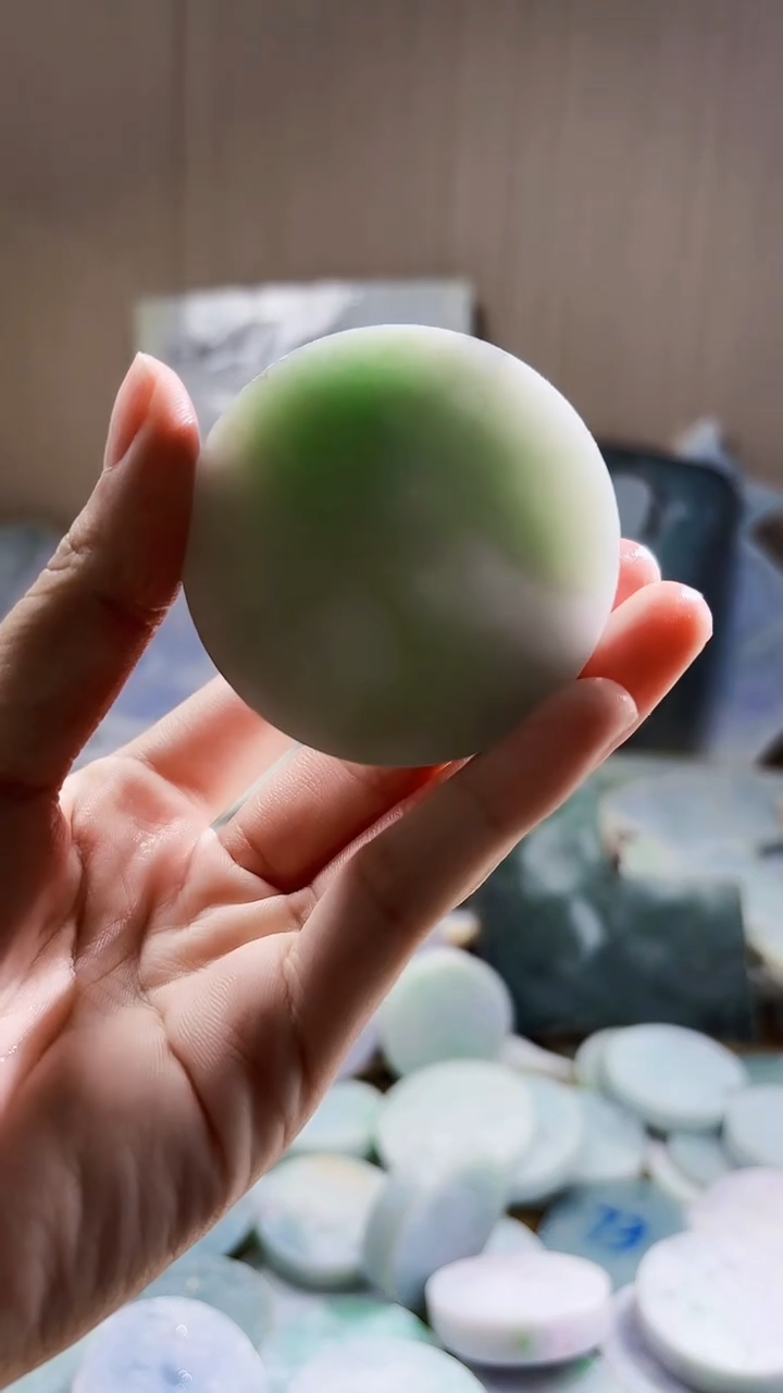 翡翠未镶嵌颈饰翡翠A货 温谭852