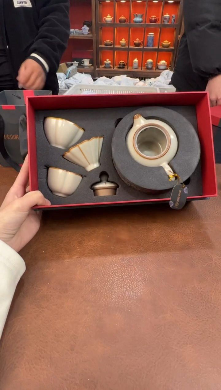 【闪购商品】黄111111111111111