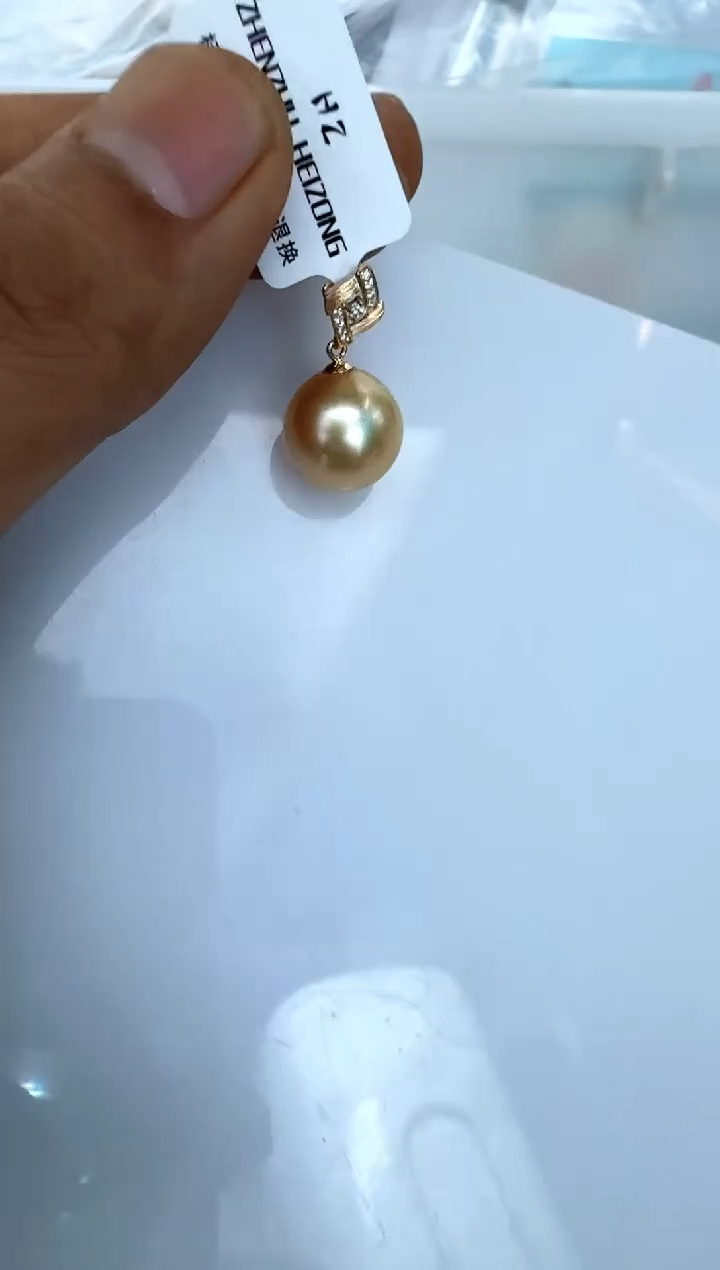 【闪购商品】海水珍珠颈饰18K金镶嵌吊坠