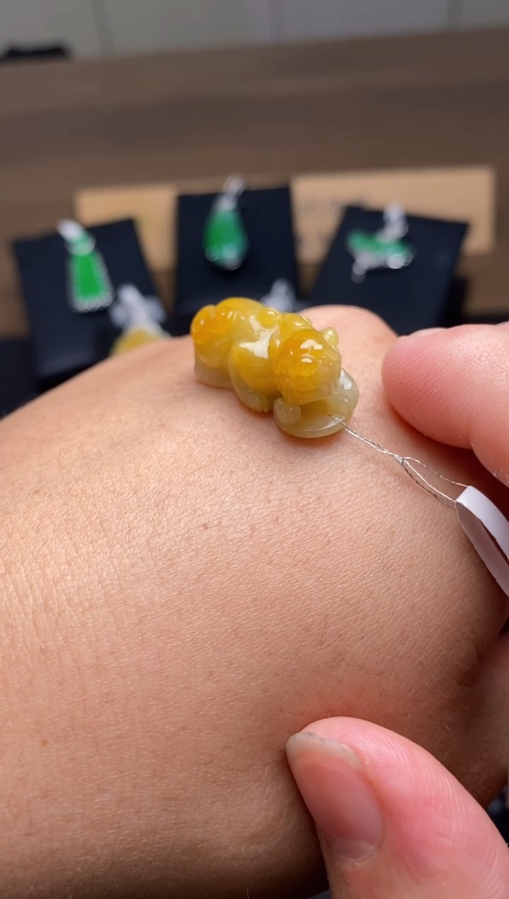 【闪购商品】翡翠颈饰未镶嵌翡翠