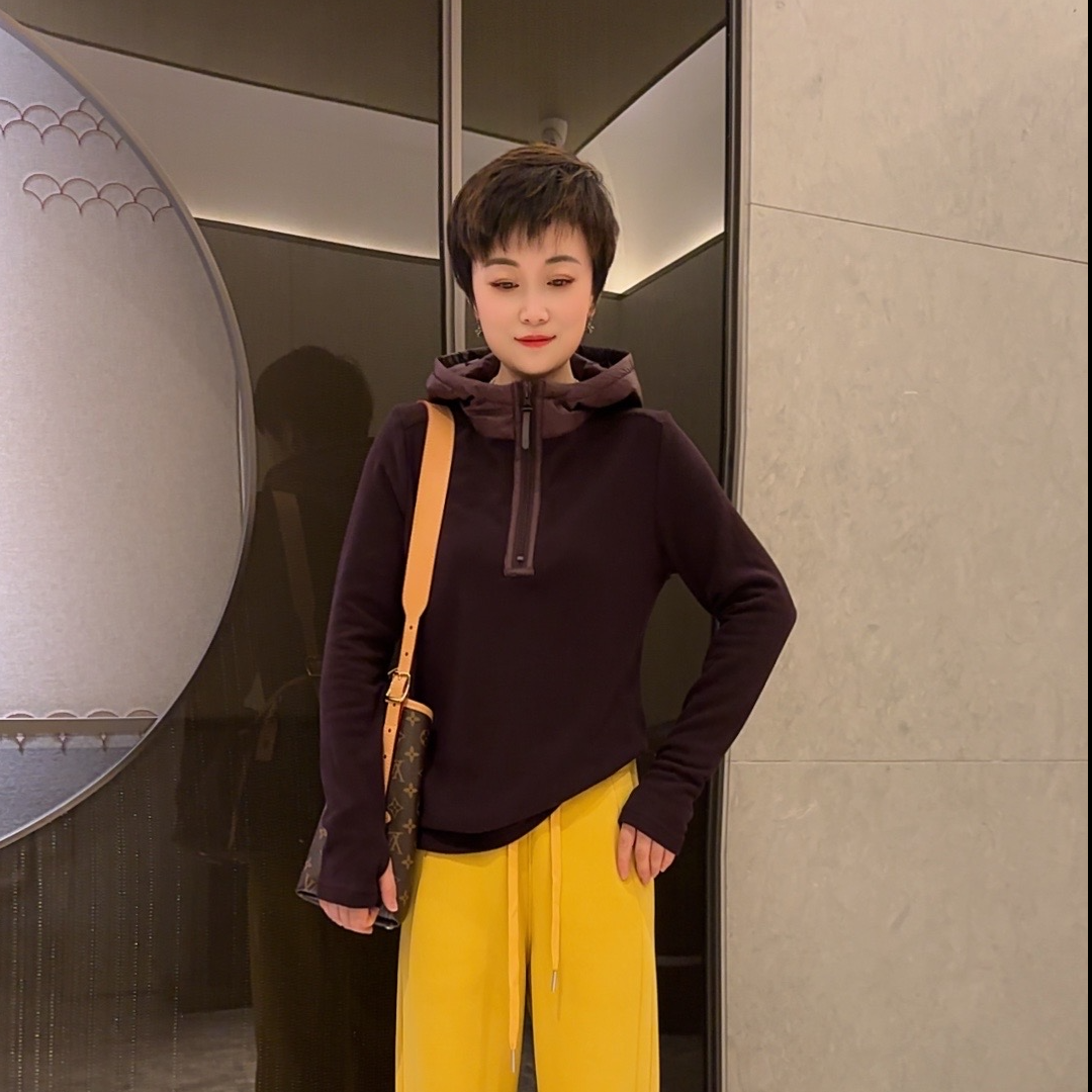 妮子严选时尚百搭洋气连帽打底9859