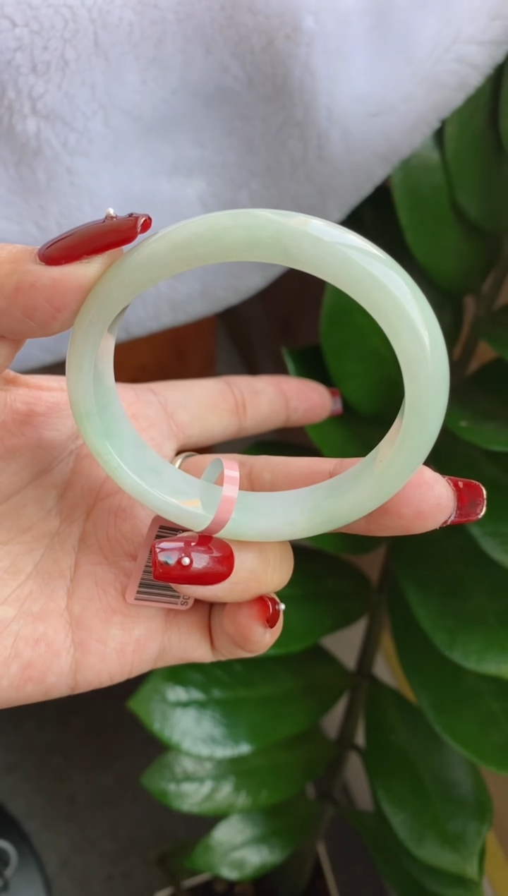 【闪购商品】翡翠手镯未镶嵌（冰胶葡萄绿）贵妃1号