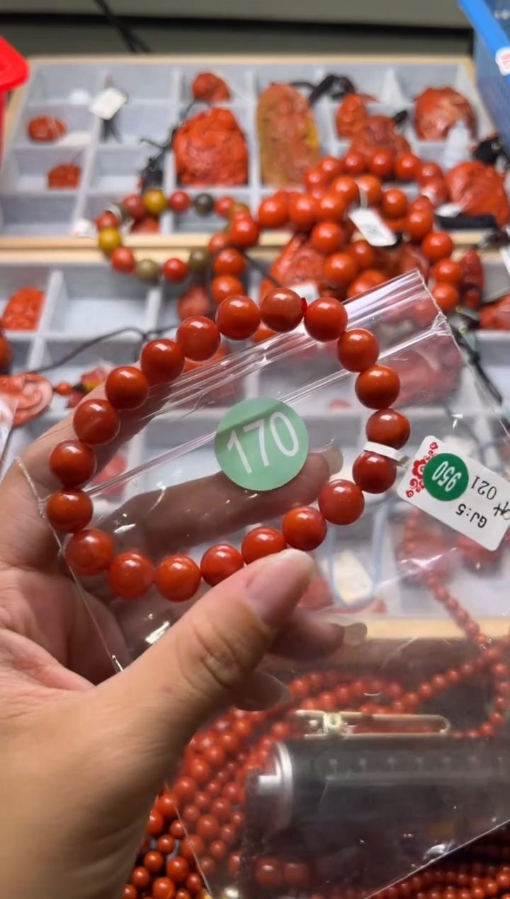 南红玛瑙未镶嵌珠宝奇石170-9+