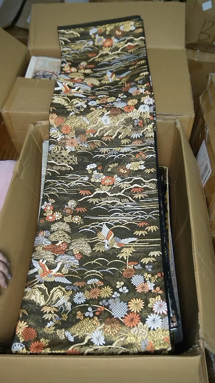 织绣4细密织花鸟图