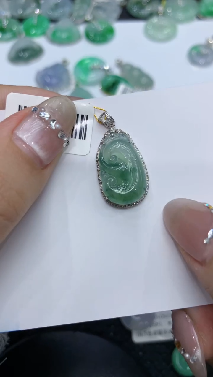 【闪购商品】翡翠颈饰18K金镶嵌222222222