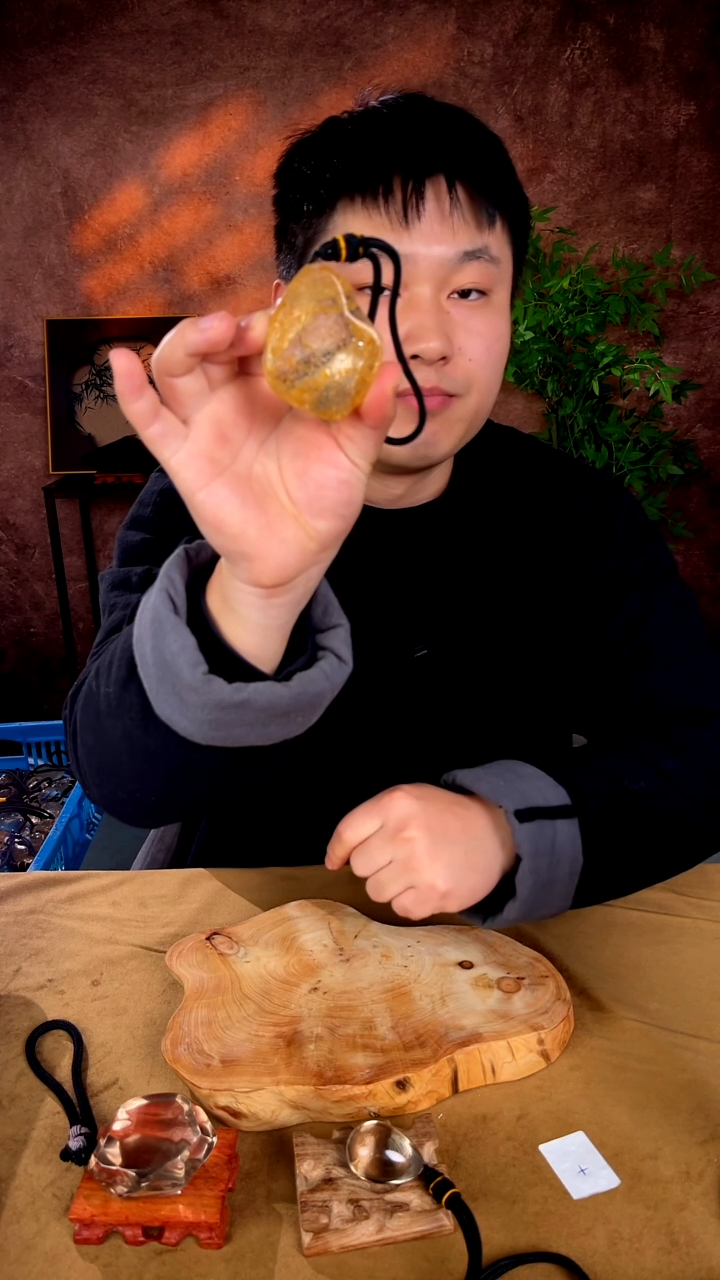 水晶摆件未镶嵌25