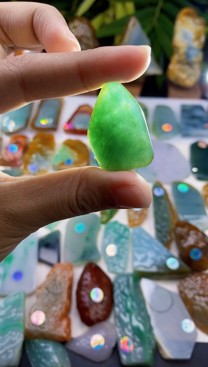 未镶嵌定制翡翠翡翠