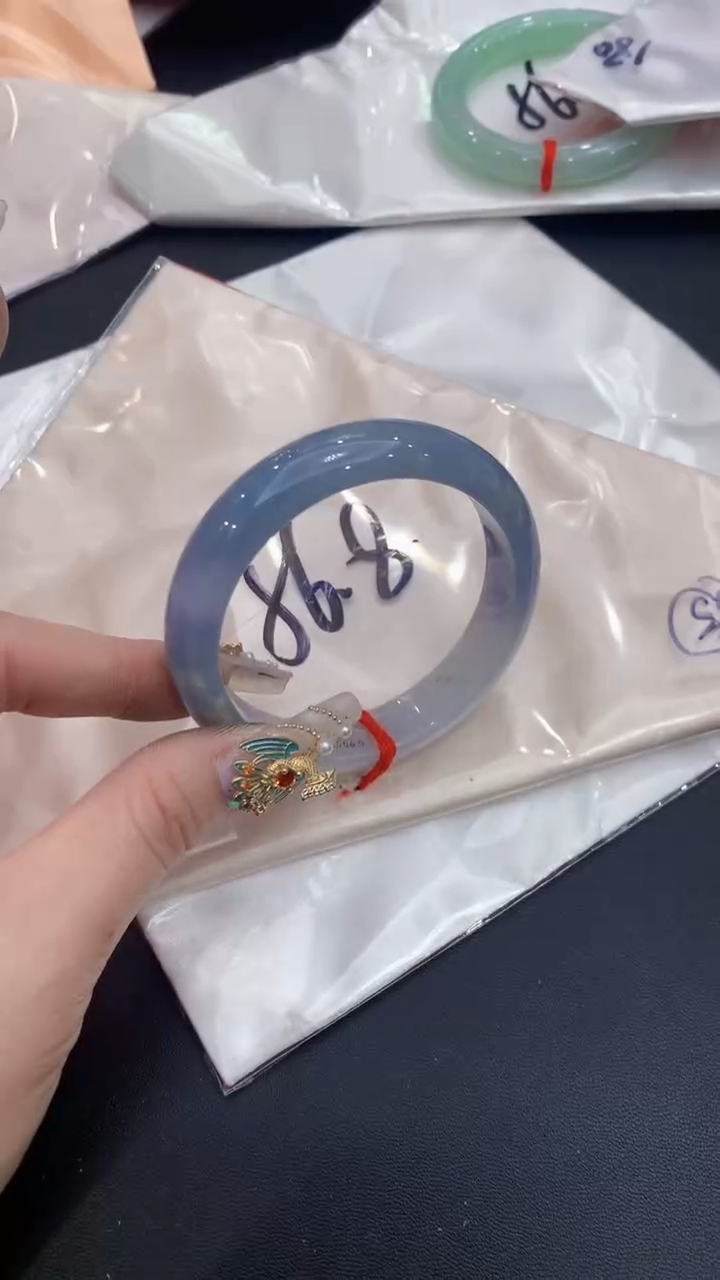 【闪购商品】翡翠手镯未镶嵌0817156539