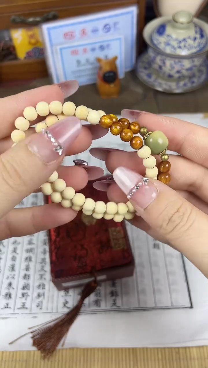 非洲檀香手串/手链菩提木质玉石手串/多发性其一/不带盒子