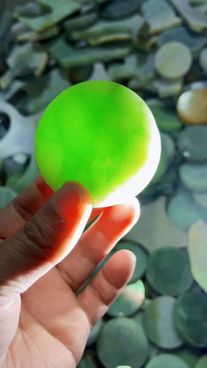 【闪购商品】翡翠挂件未镶嵌A货康壹975