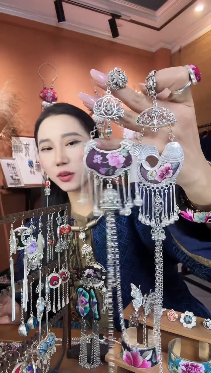 【闪购商品】刺绣纯手工压襟民族风