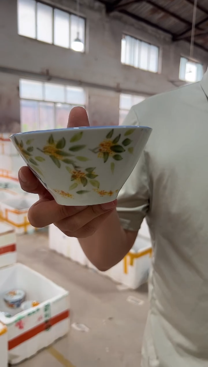 碗景德镇高温釉下手绘陶瓷