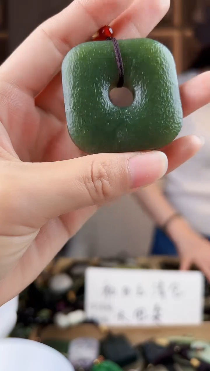 颈饰未镶嵌和田玉拍一发一，多样性发货