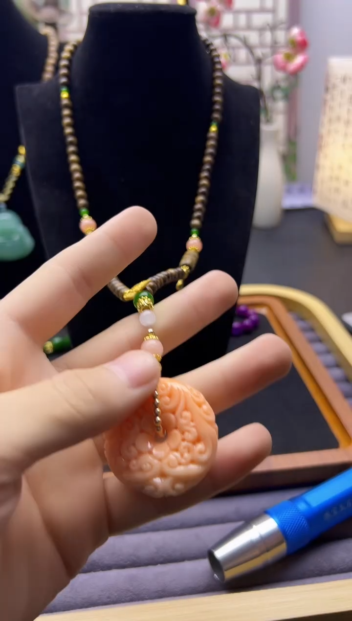 【闪购商品】玛瑙/玉髓颈饰14K金镶嵌X312         