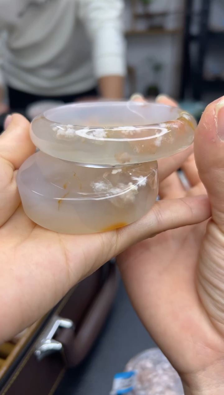 【闪购商品】石英质玉手镯未镶嵌A1373(62圈赠送镯心)