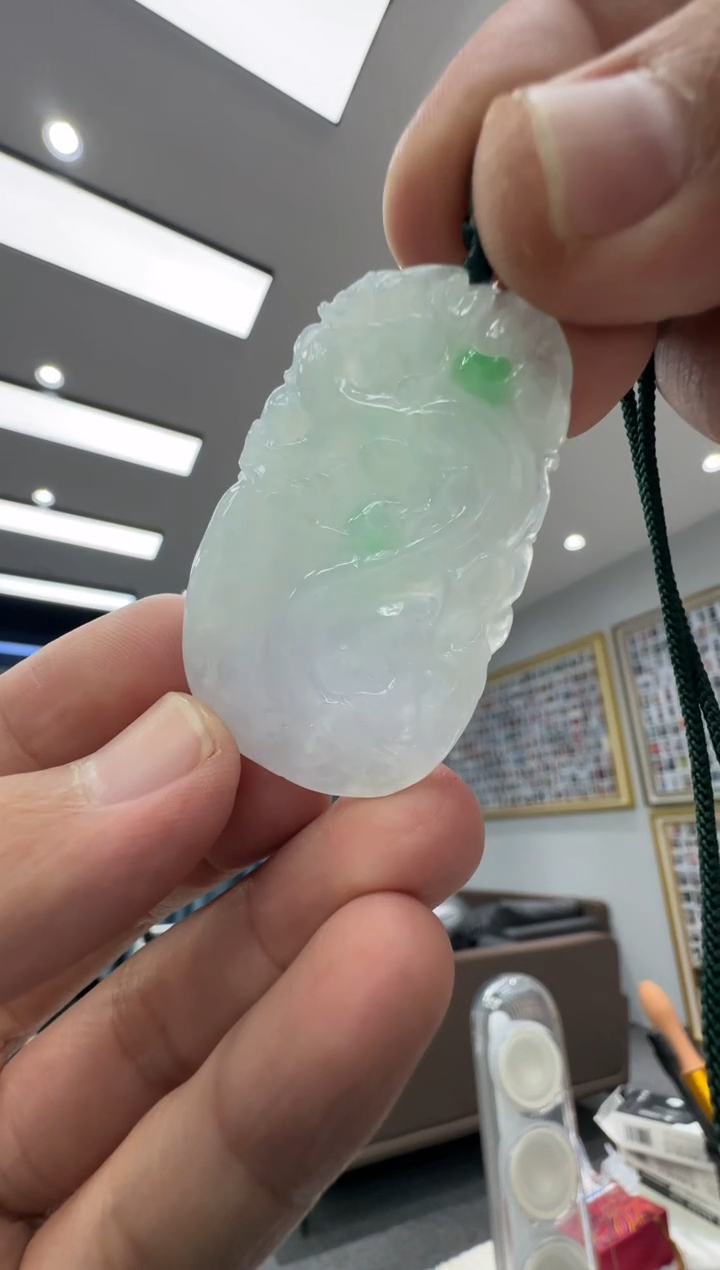 颈饰未镶嵌翡翠天然翡翠A货孤品一件