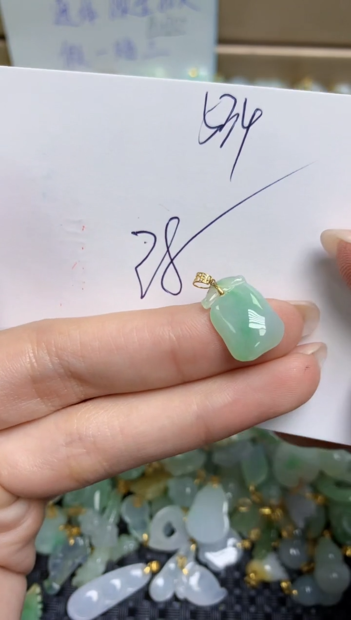 【闪购商品】翡翠颈饰18K金镶嵌天然缅甸A货翡翠