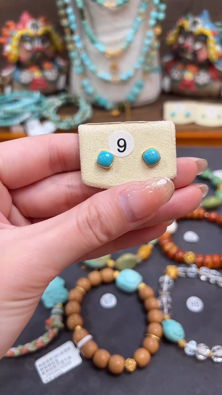 【闪购商品】18K金镶嵌绿松石耳饰绿松石耳饰