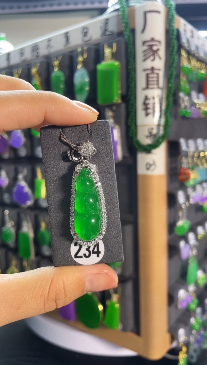 【闪购商品】翡翠耳饰银S925镶嵌234..