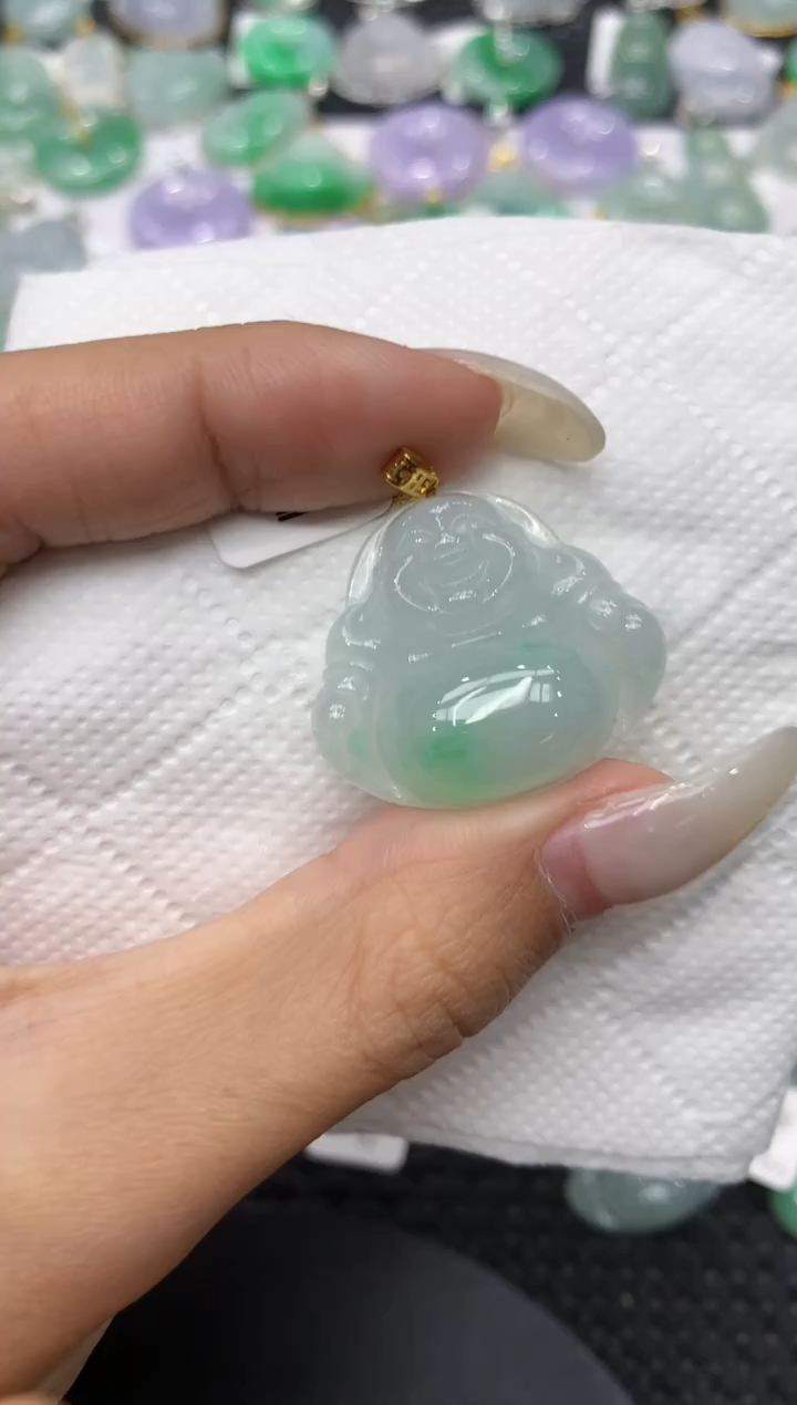 颈饰18K金镶嵌翡翠11111111111