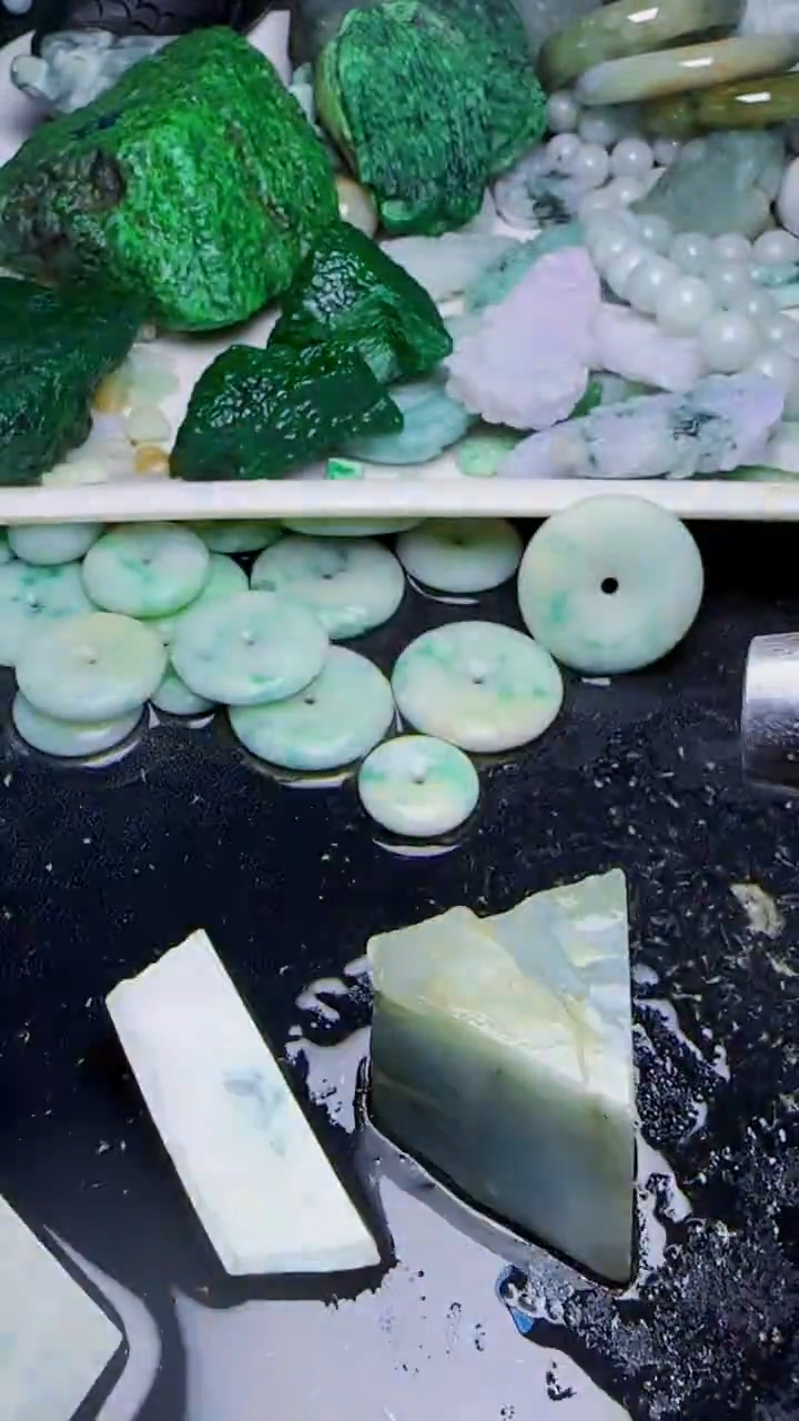 未镶嵌挂件翡翠145