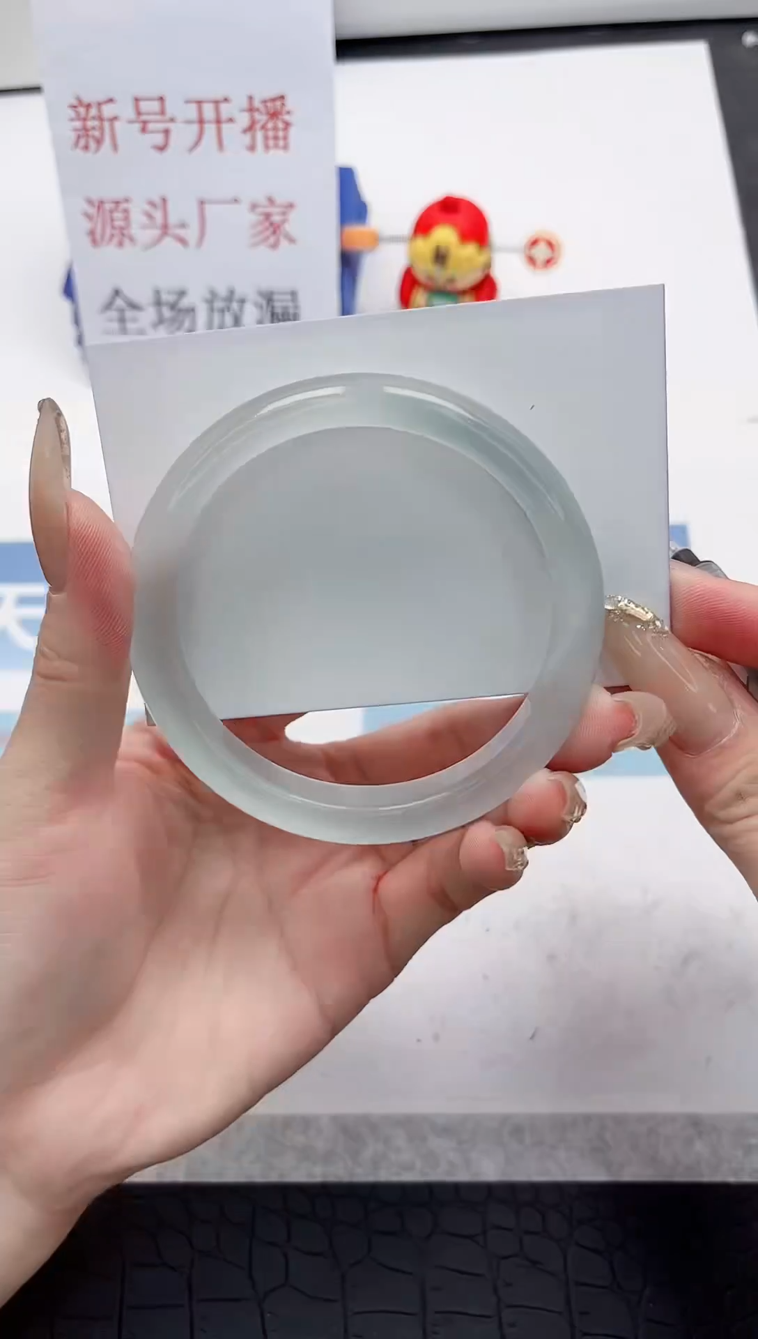 【闪购商品】石英质玉手镯未镶嵌Q230-62