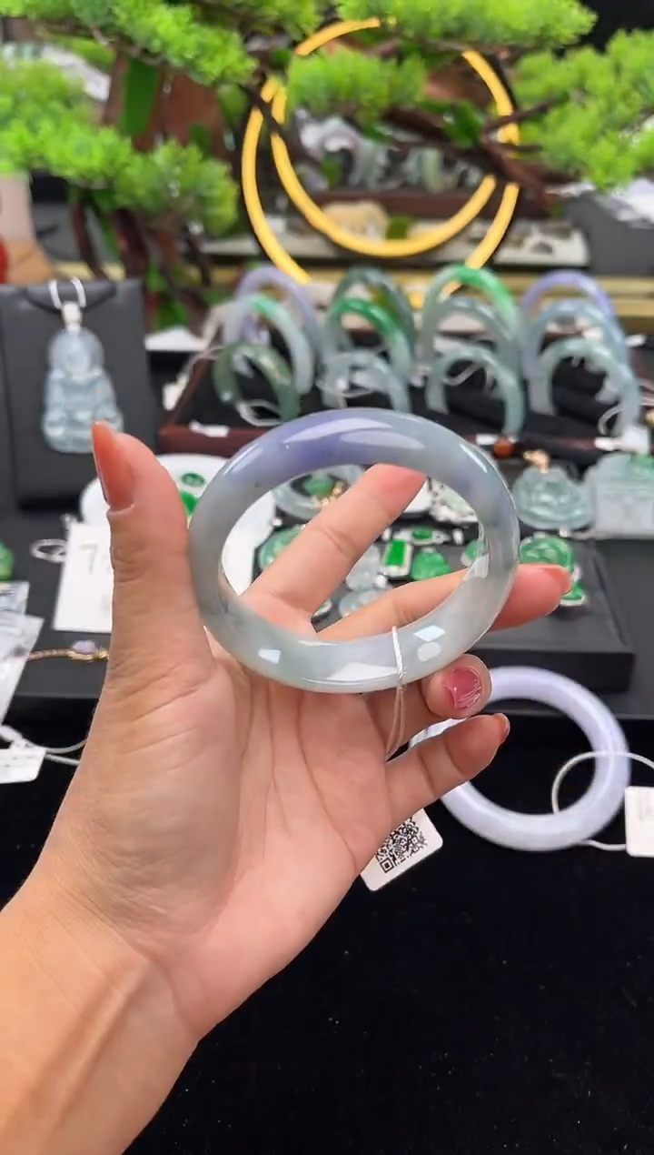 未镶嵌手镯翡翠手镯