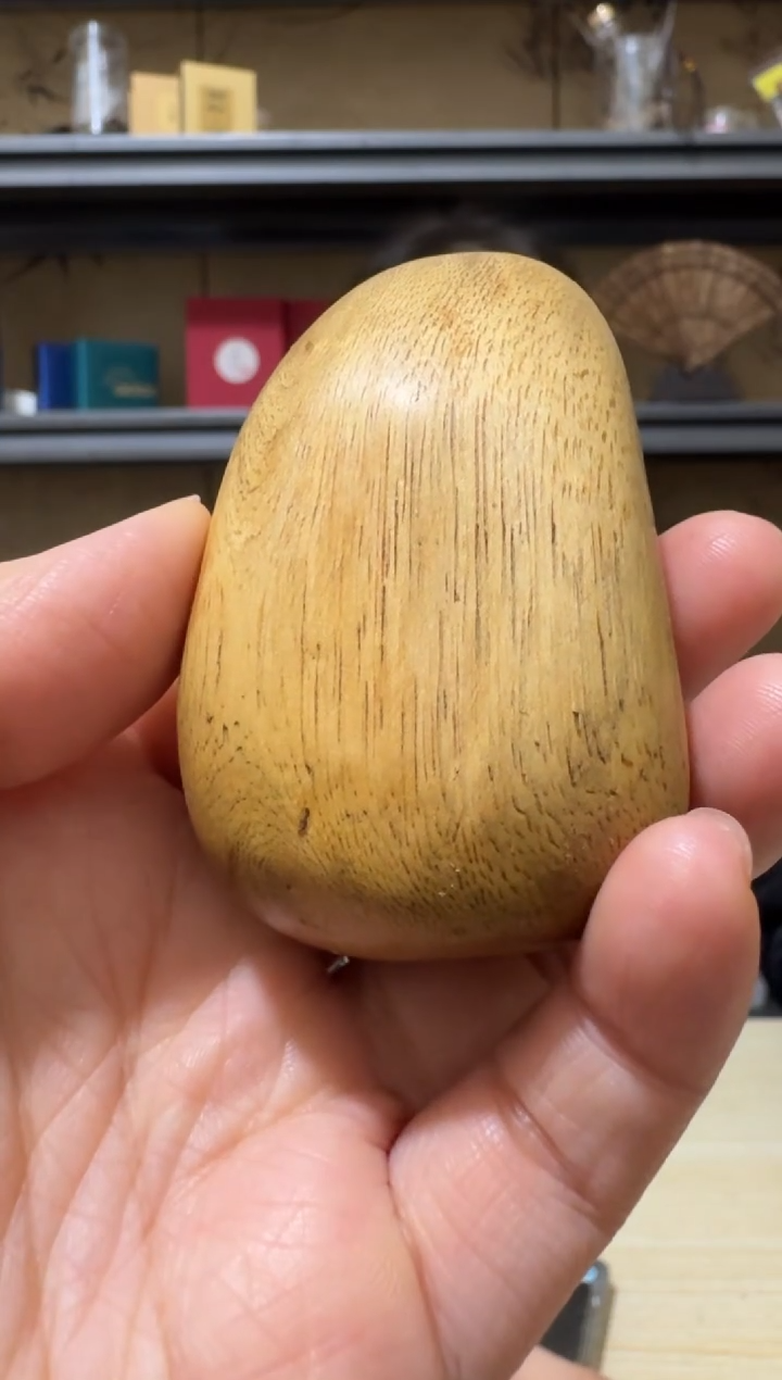 【闪购商品】手把件沉香18号加里曼丹野料手把件