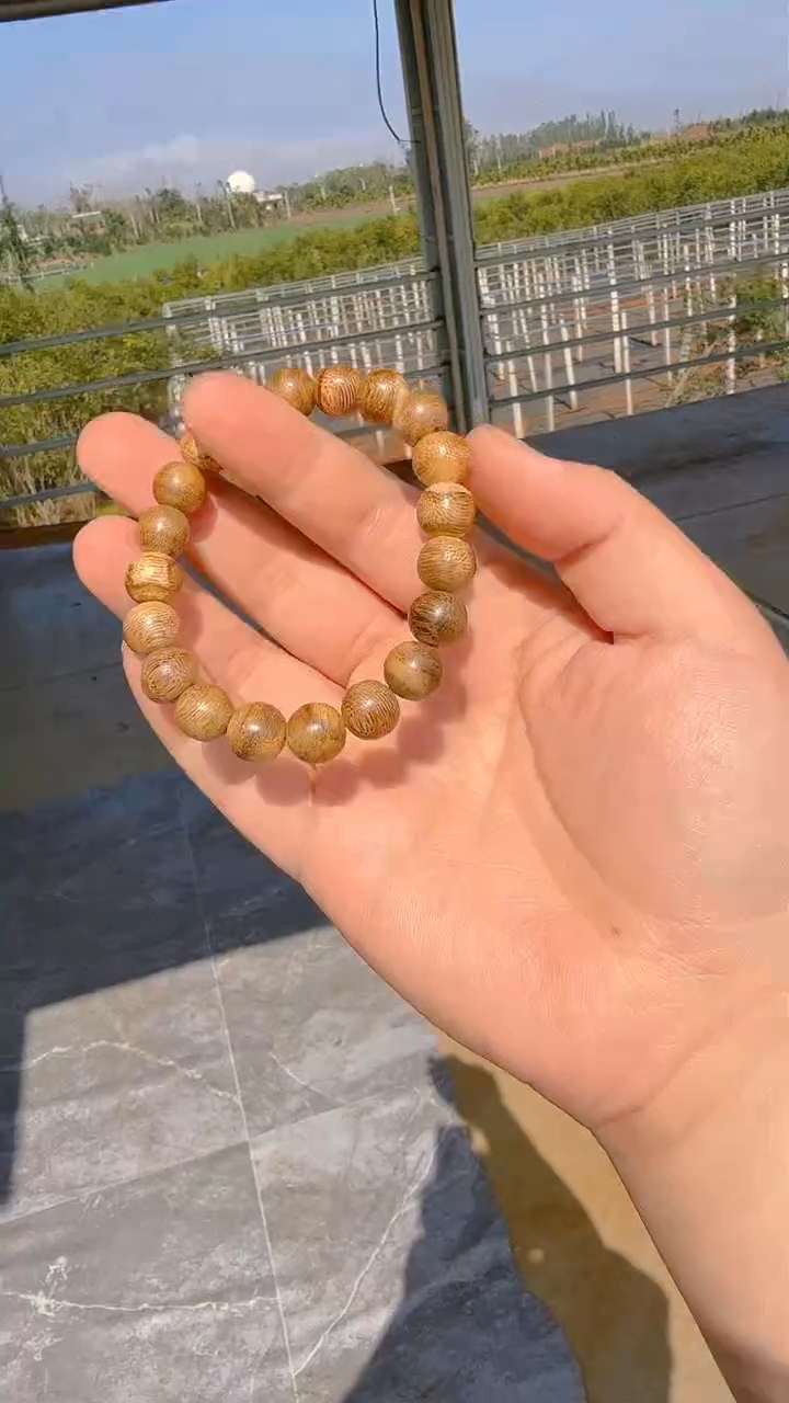 【闪购商品】沉香吊坠1.0黄油格单圈5g+