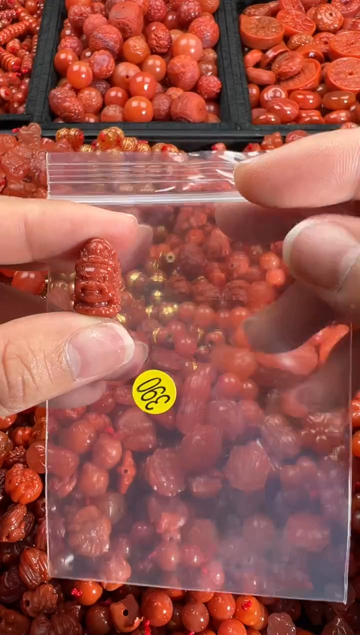 【闪购商品】南红玛瑙颈饰未镶嵌1