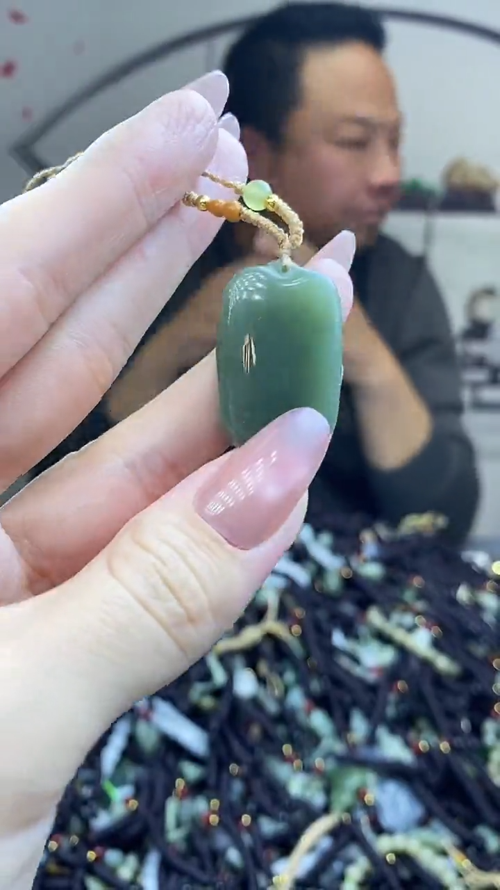 颈饰未镶嵌和田玉多样性发拍一发一