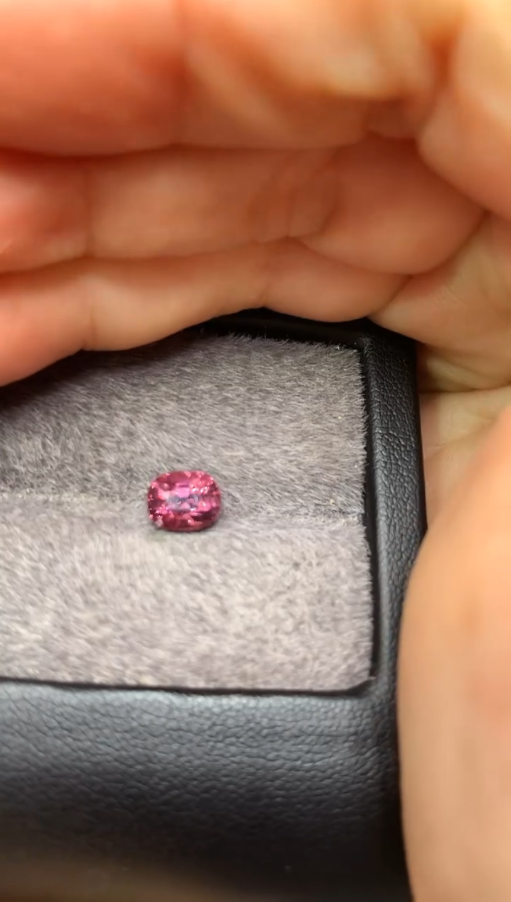 【闪购商品】定制尖晶石裸石未镶嵌枕型 紫色调 1.50ct