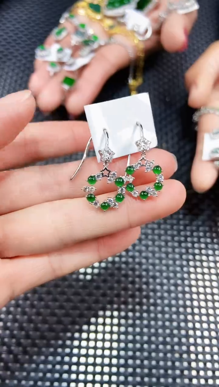 【闪购商品】翡翠耳饰未镶嵌111111111