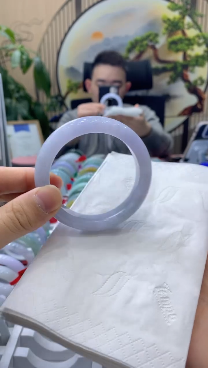 【闪购商品】翡翠手镯未镶嵌000013404