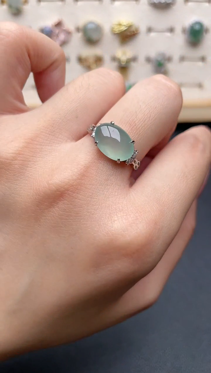 【闪购商品】翡翠戒指银S925镶嵌一物一证一礼盒