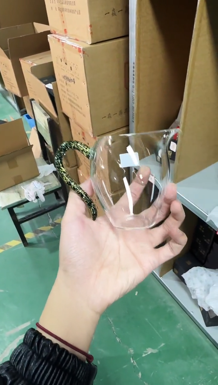 黑金清颜公道杯   晶焱金标