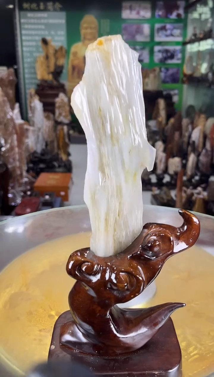 缅甸天然树化玉摆件