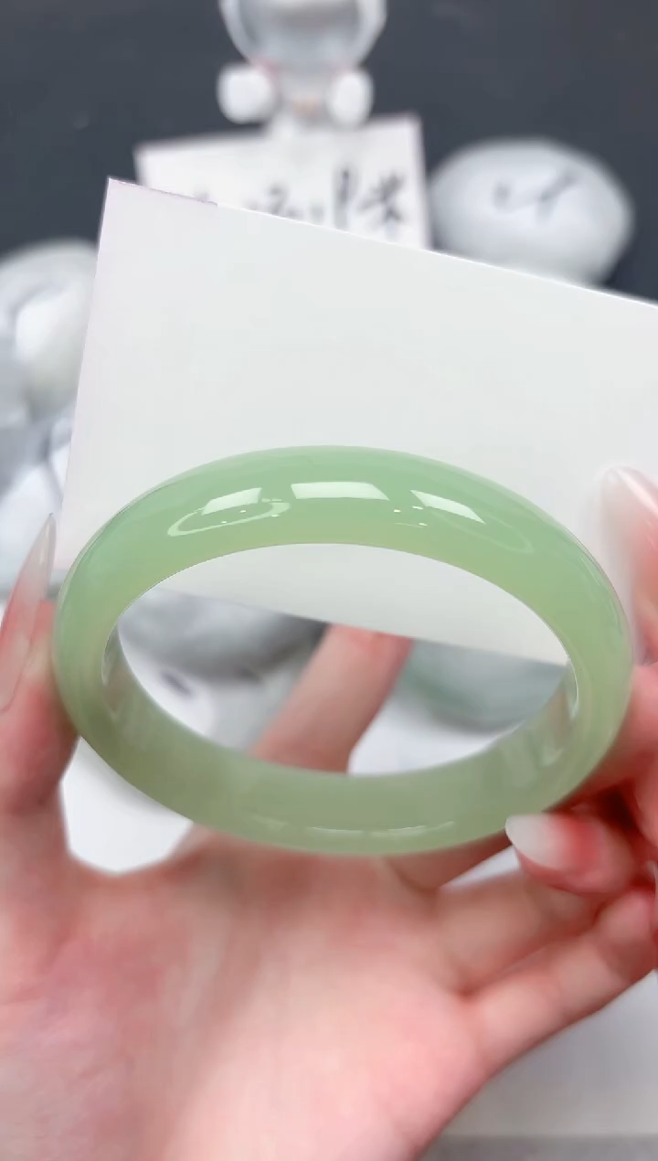 未镶嵌手镯石英质玉106-64