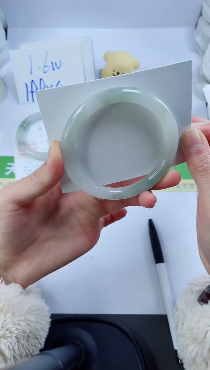 【闪购商品】石英质玉手镯未镶嵌700-60.2