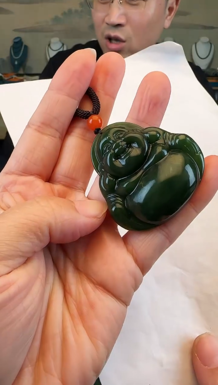 颈饰未镶嵌和田玉大佛公