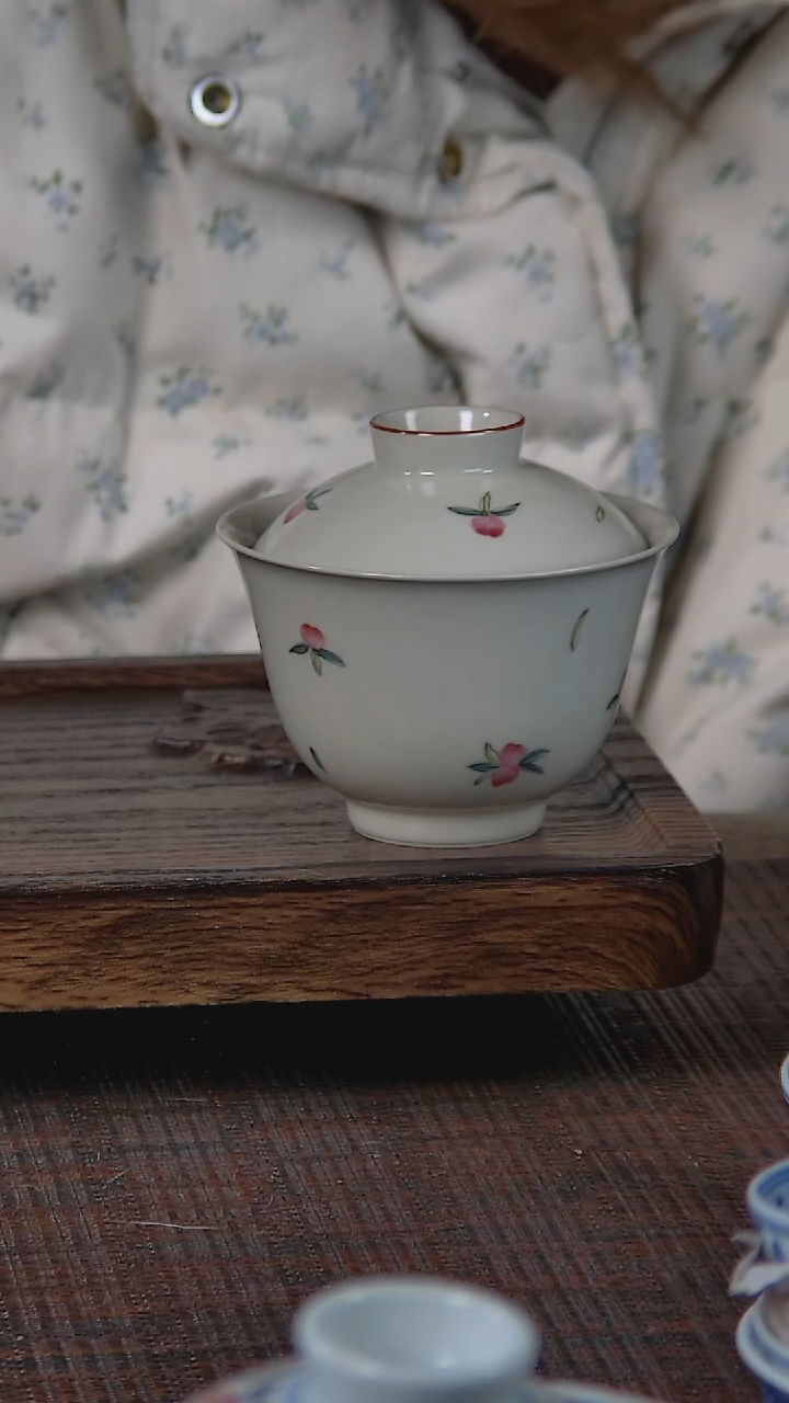 【闪购商品】折葵非器手工手绘小粉桃盖碗福利价