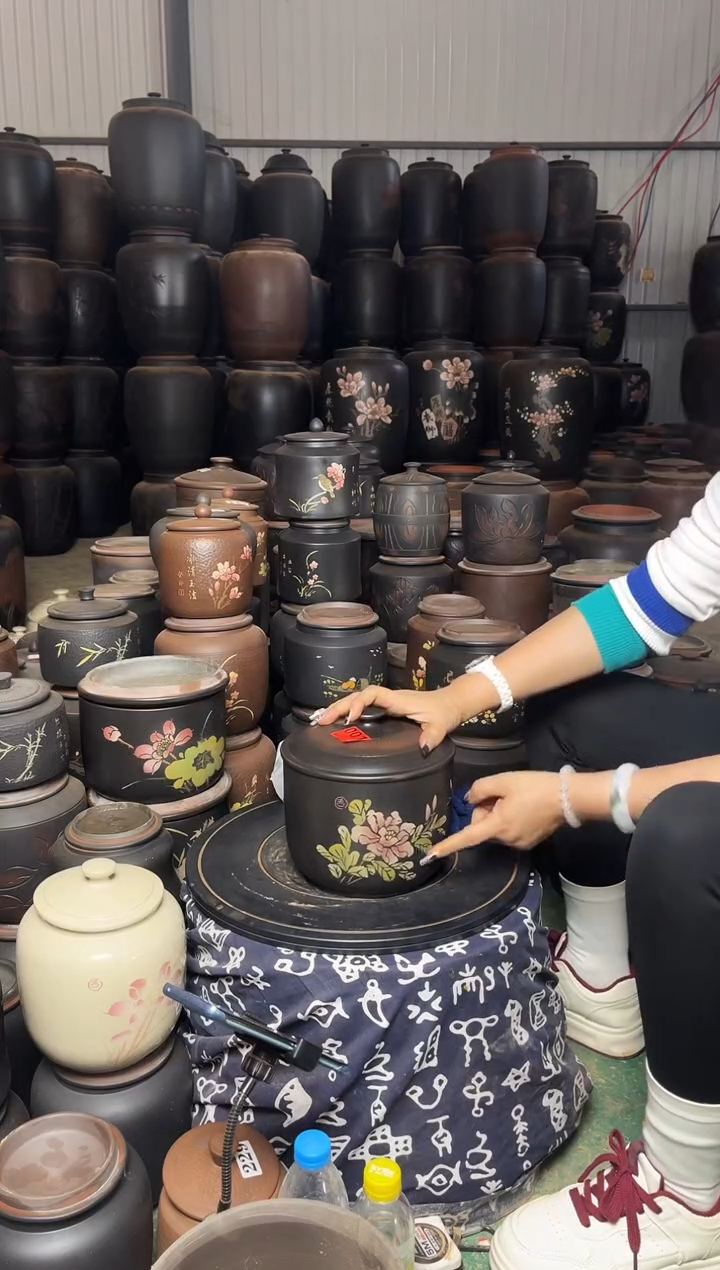 【闪购商品】壶完品 茶叶罐 小五饼彩填  001