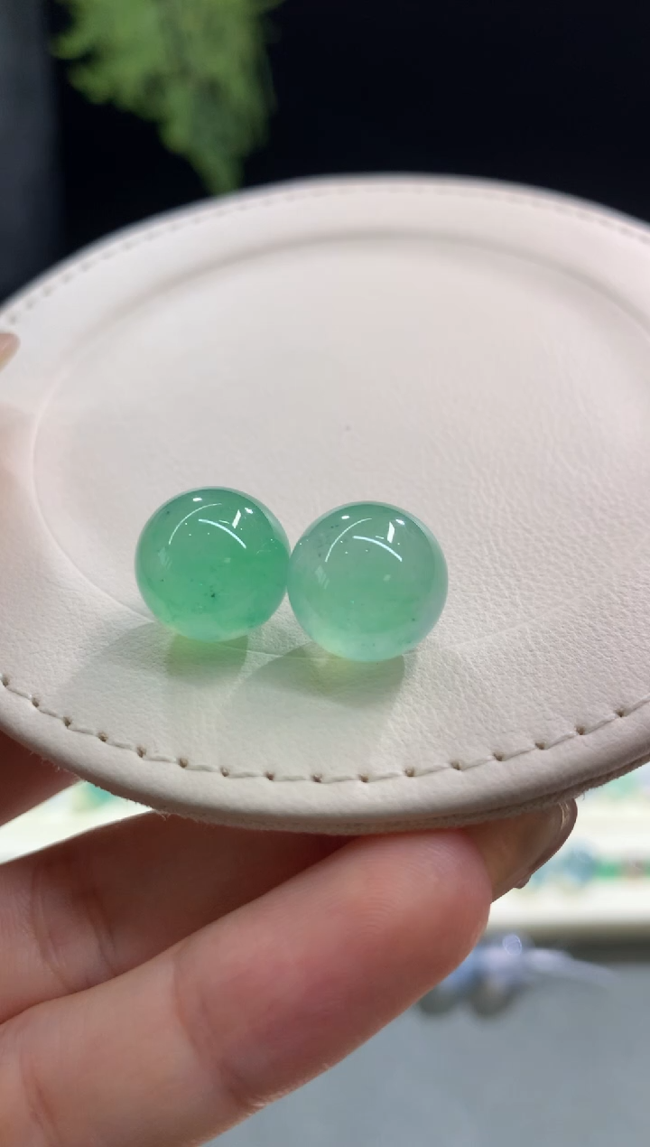 散珠翡翠一对卡12.3