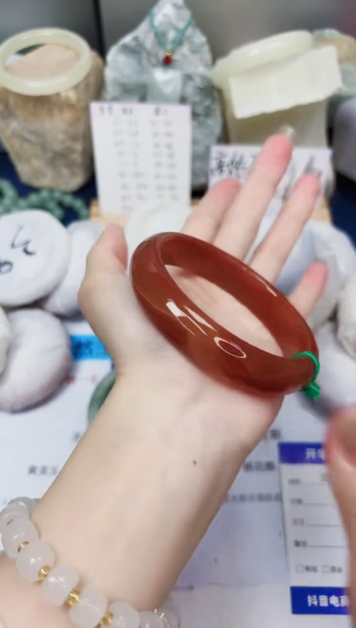 【闪购商品】石英质玉手镯未镶嵌390-玛瑙-圈口65