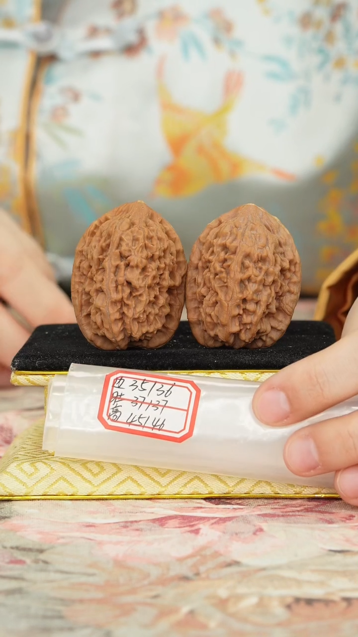 【闪购商品】文玩核桃把件非嫁接将军榜有黄不修