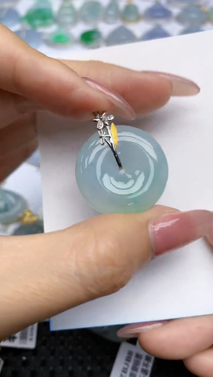 【闪购商品】翡翠颈饰18K金镶嵌天然翡翠A货