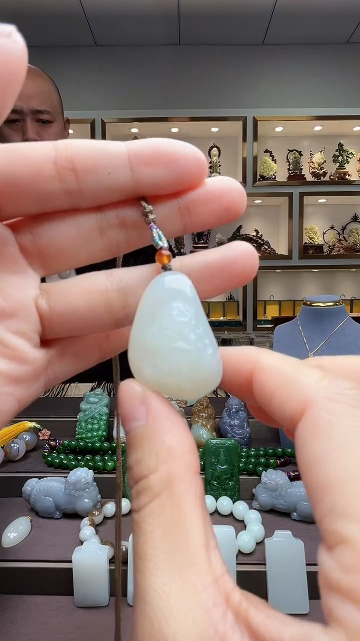 【闪购商品】和田玉颈饰未镶嵌苏