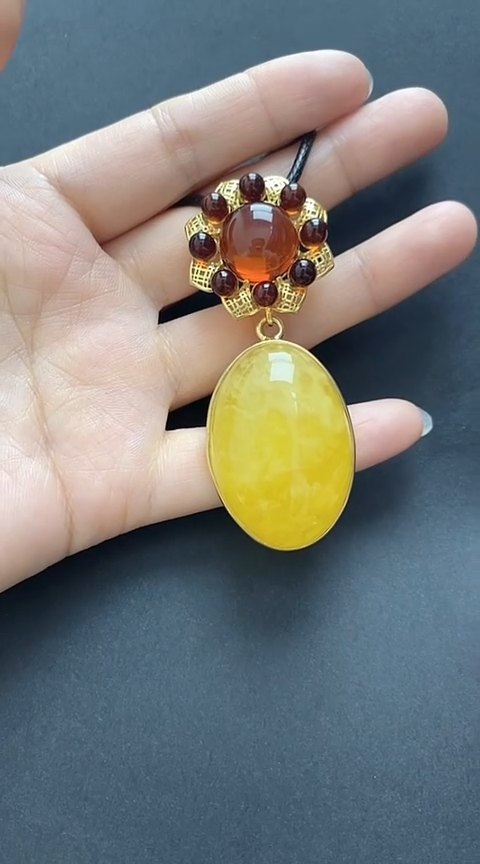 【闪购商品】琥珀裸石银S925镶嵌蜜蜡吊坠